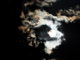 Obraz na płótnie Canvas clouds and moon