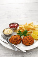 homemade maryland crab cakes plate