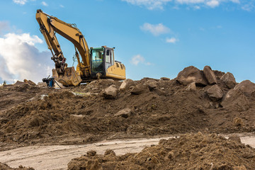 Obraz premium Movement of earth and stone in a building site
