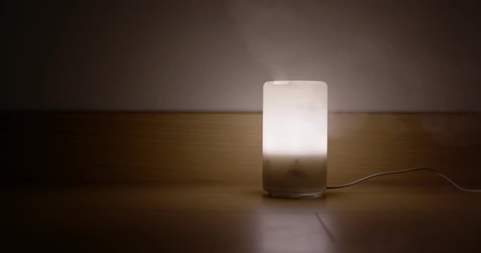 Aroma oil diffuser light