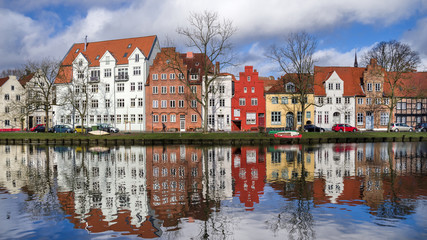 Hansestadt Lübeck Spiegelung an der Obertrave