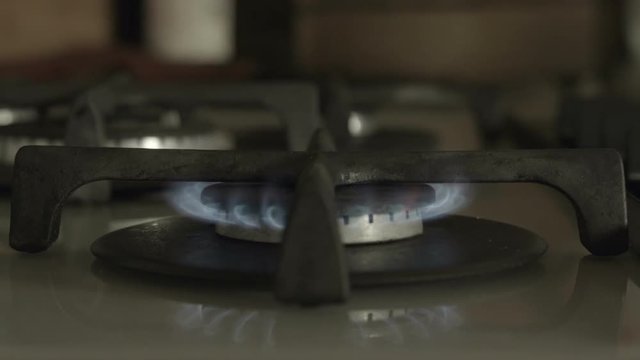 Kitchen cooker ignition BMCC 25p 4:2:2 Apple ProRes