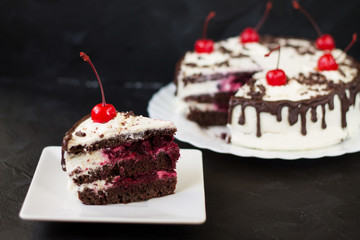CAKE WITH CHERRY