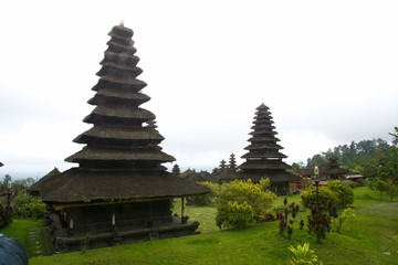 Besakih template Bali © annaszella