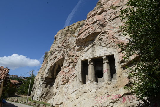 king rock tombs