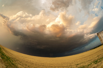 Fototapeta premium Fish eye view of an ominous looking sky in the heart of Tornado Alley.