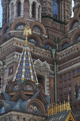 Naklejka premium orthodox, church, russian, religion, landmark, building, architecture, russia, dome, decor, ornament, gum, street, snow, card, shop, ball, december, monument, holiday, christmas tree, pine, winter, xm