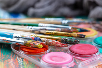 Fototapeta premium Paint brushes and paints for drawing.