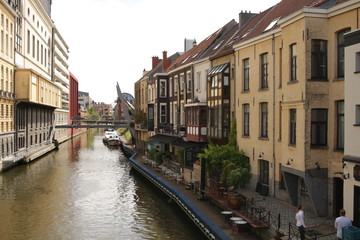 Fototapeta na wymiar belgian canals
