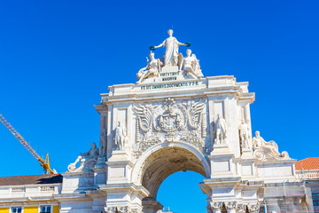 Fototapeta na wymiar LISBON, PORTUGAL, 15 AUGUST 2018: The main arch in PRaca do Comercio