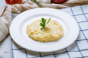 mashed potatoes on bowl