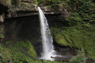 Fototapeta na wymiar waterfalls