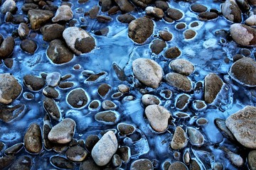 Frozen Stones 