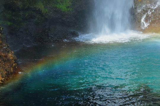 滝の虹 © 仁 柴崎