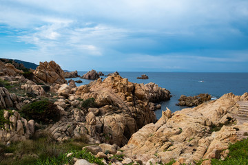 Fototapeta na wymiar Felesküste an der Costa Paradiso auf Sardinien, Italien