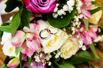 wedding, celebrations, marriage, married, ceremony, love, decoration, decor, accessory, design, beauty, beautiful, romantic, elegance, close up, closeup, engagement, ring, gold, jewelry, newlywed, pai