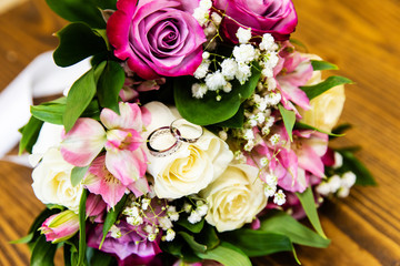 wedding, celebrations, marriage, married, ceremony, love, decoration, decor, accessory, design, beauty, beautiful, romantic, elegance, close up, closeup, engagement, ring, gold, jewelry, newlywed, pai
