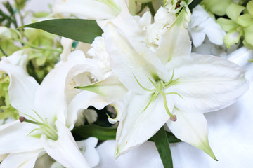 white lilies in wedding party