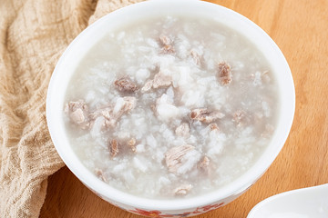 Nutritious breakfast, lean meat porridge