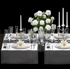 Table setting with a bouquet of flowers in a vase