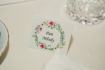 Zastawiony stół na bankiecie