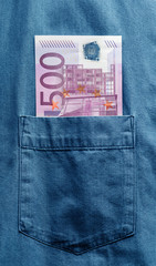 500 euro notes in shirt pocket