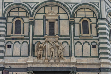 Fototapeta na wymiar Baptistery (Battistero di San Giovanni, Baptistery of Saint John) on Piazza San Giovanni in Florence, Italy