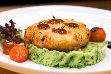 Fish Cutlet with Mashed Potatoes