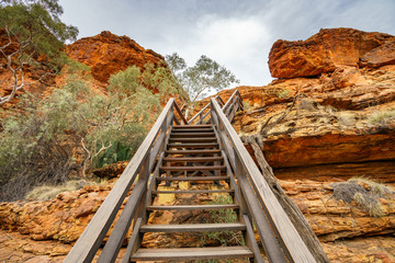 hiking the bridge in kings canyon, watarrka national park, northern territory, australia 9