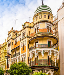 Façade d'immeuble à Séville en Andalousie, Espagne