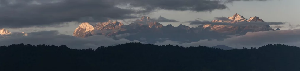 Crédence en verre imprimé Kangchenjunga Vue panoramique de la chaîne de Singalila, grande chaîne de l& 39 Himalaya, Sikkim, Inde