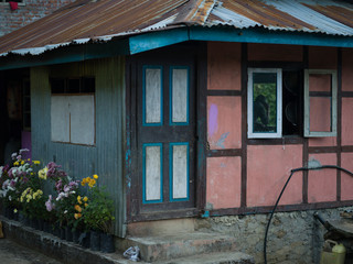Fototapeta na wymiar Traditional house in village, Bhalu Khop Village, West Sikkim, Sikkim