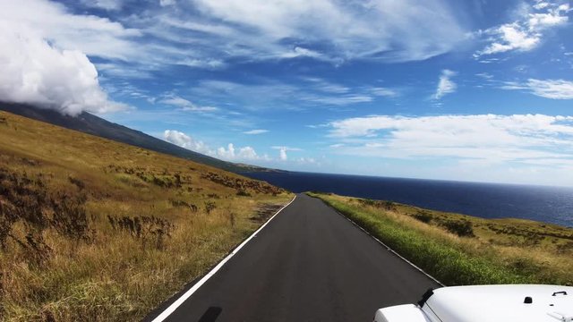 Scenic drive near the water in Maui, Hawaii
