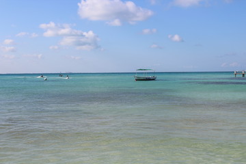 Obraz premium boat on the beach