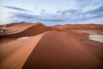 Fototapeta na wymiar dawn, desert dunes, Sussusvlei