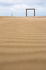 Spuren vom Wind im Sand