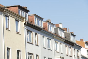 Fototapeta na wymiar Dächer, Dachfenster, Wohngebäude