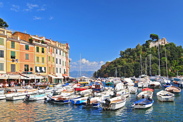 The harbour at Portofino, Golfo del Tigullio, Liguria, Italian Riviera, Italy.