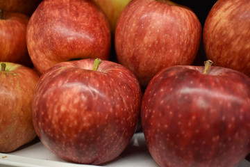 apples