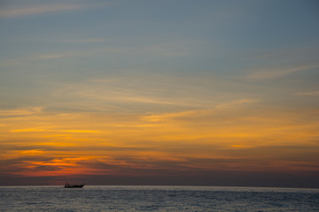 Tropical beautiful beach in the Mu Ko Lanta National Park in Koh Lanta Island, Krabi - Imagen
