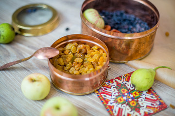  Raisin. Dried fruit. Healthy food