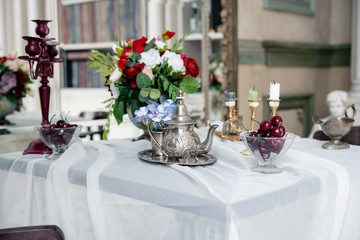 elegant table setting