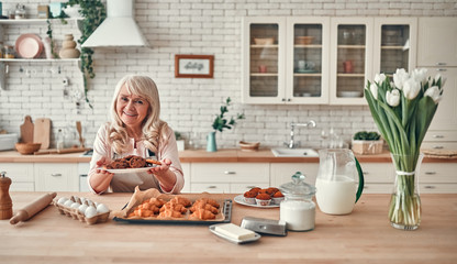 Senior woman on kitchen