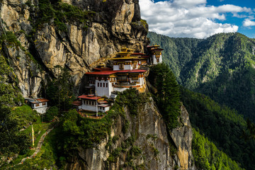 bhutan tiger nest monastery landscape wonder Taktsang 