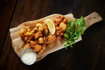 Deep fried squid cartilage 