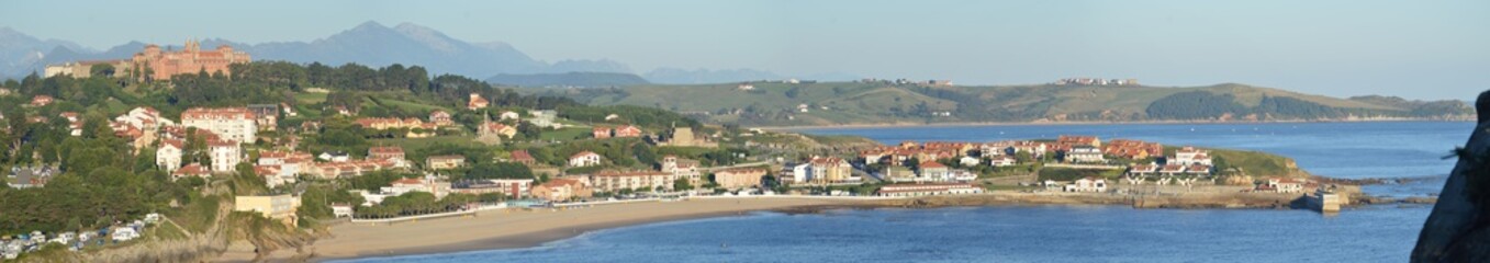 Fototapeta na wymiar Panorama of Comillas, Cantabria 