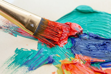 Obraz premium Paint brushes and paints for drawing.