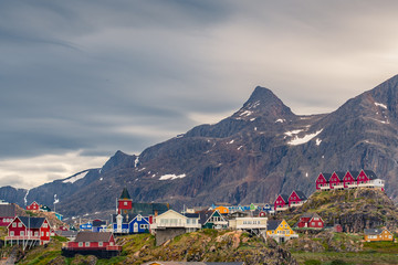 Sisimiut arctic village / town in Greenland with steep mountain ridge - Arctic Circle Trail © Tomas Zavadil