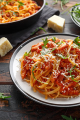 Fresh Beans salad with flatbread and mix of vegetables