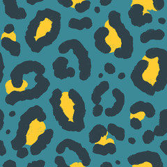 Seamless pattern with animal print. Trendy abstract texture with brush leopard skin. Fashion vector illustration.